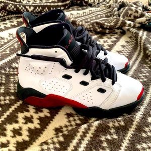 Nike Air Jordan B'Loyal